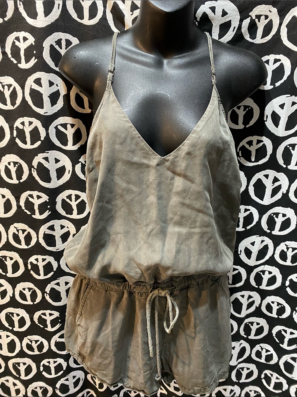 BLANK NYC OLIVE ROMPER SZ XS